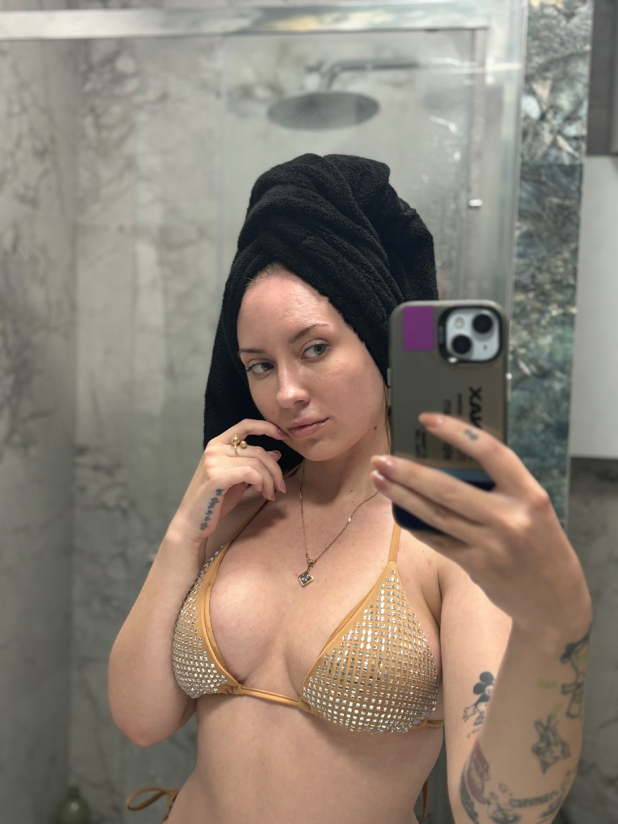 Nude girl KateV in Mar del Plata